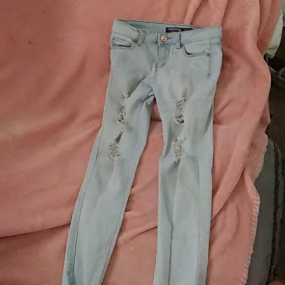 Classic ripped jeans - Picture 1 of 4